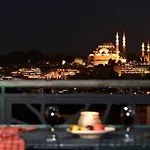 2br Unique Terrace 2 Ac In Beyoglu Galata *