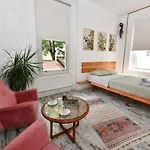 2br Unique Terrace 2 Ac In Beyoglu Galata Istanbul