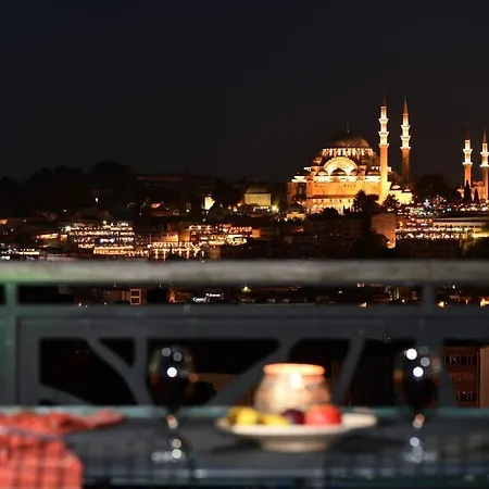 2br Unique Terrace 2 Ac In Beyoglu Galata *