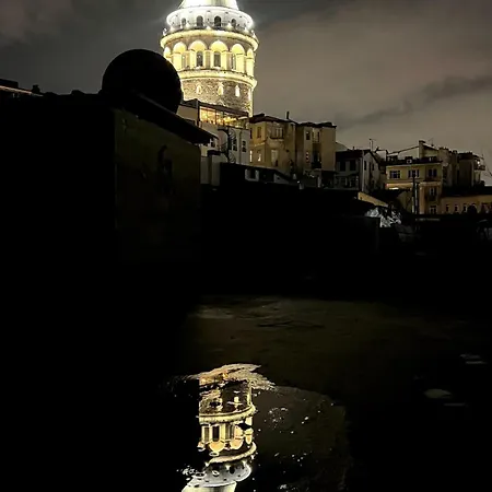 2br Unique Terrace 2 Ac In Beyoglu Galata *