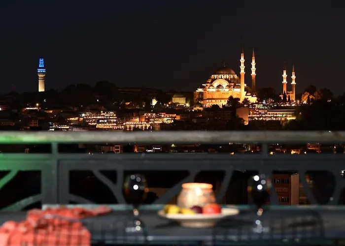 2br Unique Terrace 2 Ac In Beyoglu Galata *