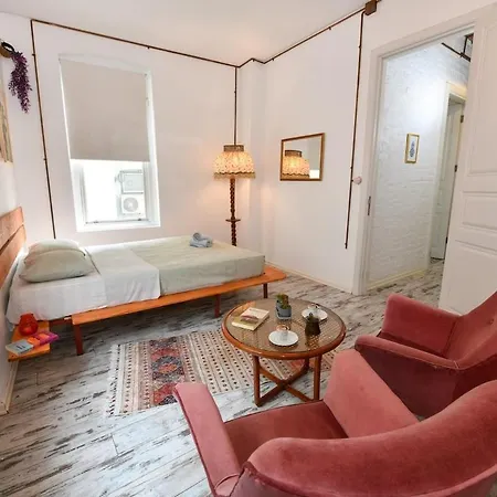 Appartement 2br Unique Terrace 2 Ac In Beyoğlu Galata