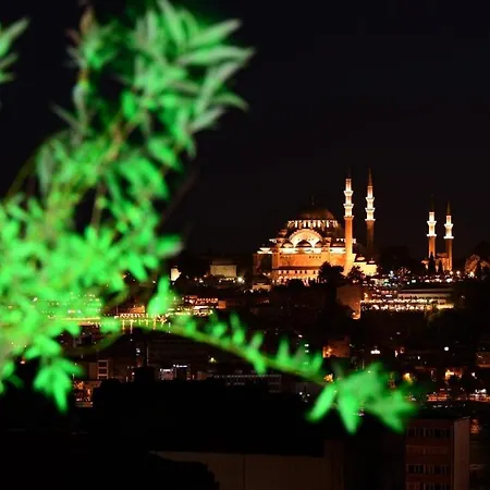 2br Unique Terrace 2 Ac In Beyoglu Galata