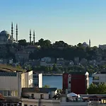 شقة 2br Unique Terrace 2 Ac In Beyoglu Galata